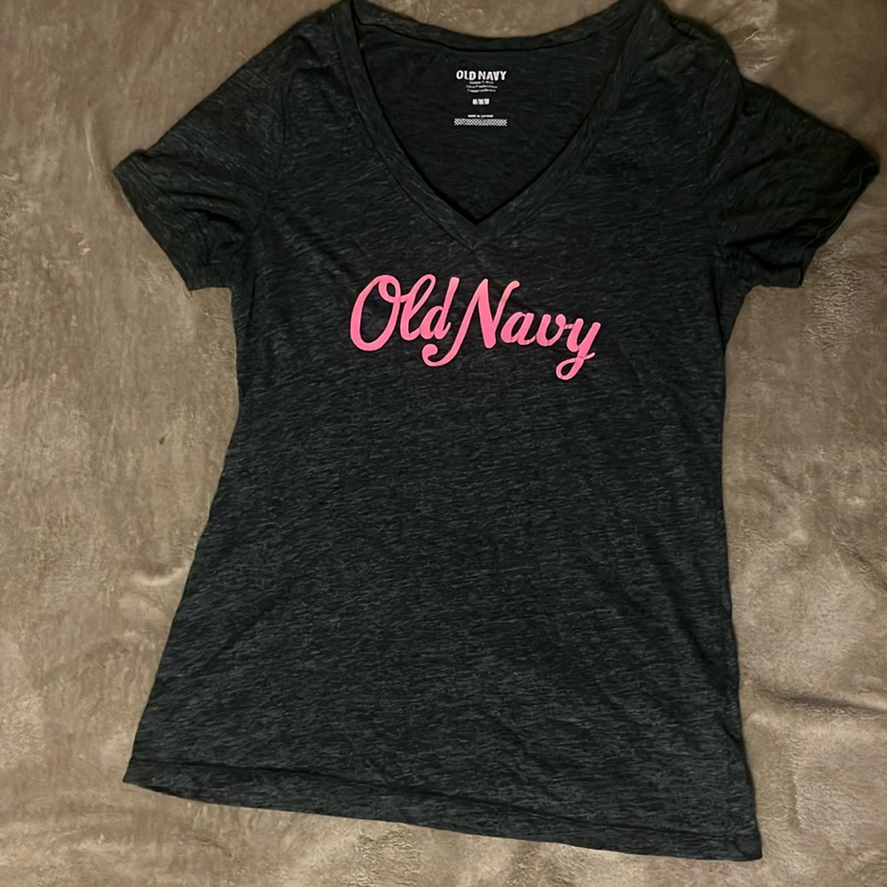 Old Navy T-Shirt